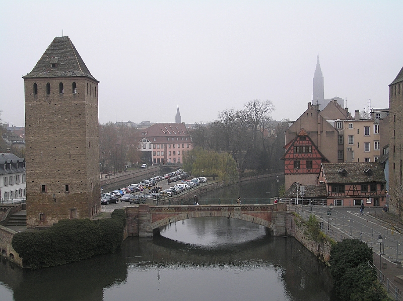 PC120144